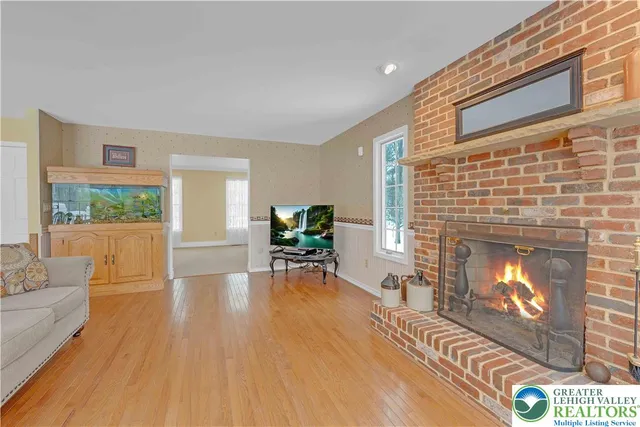 $499,900 | 210 Evergreen Court, Saylorsburg, PA 18353