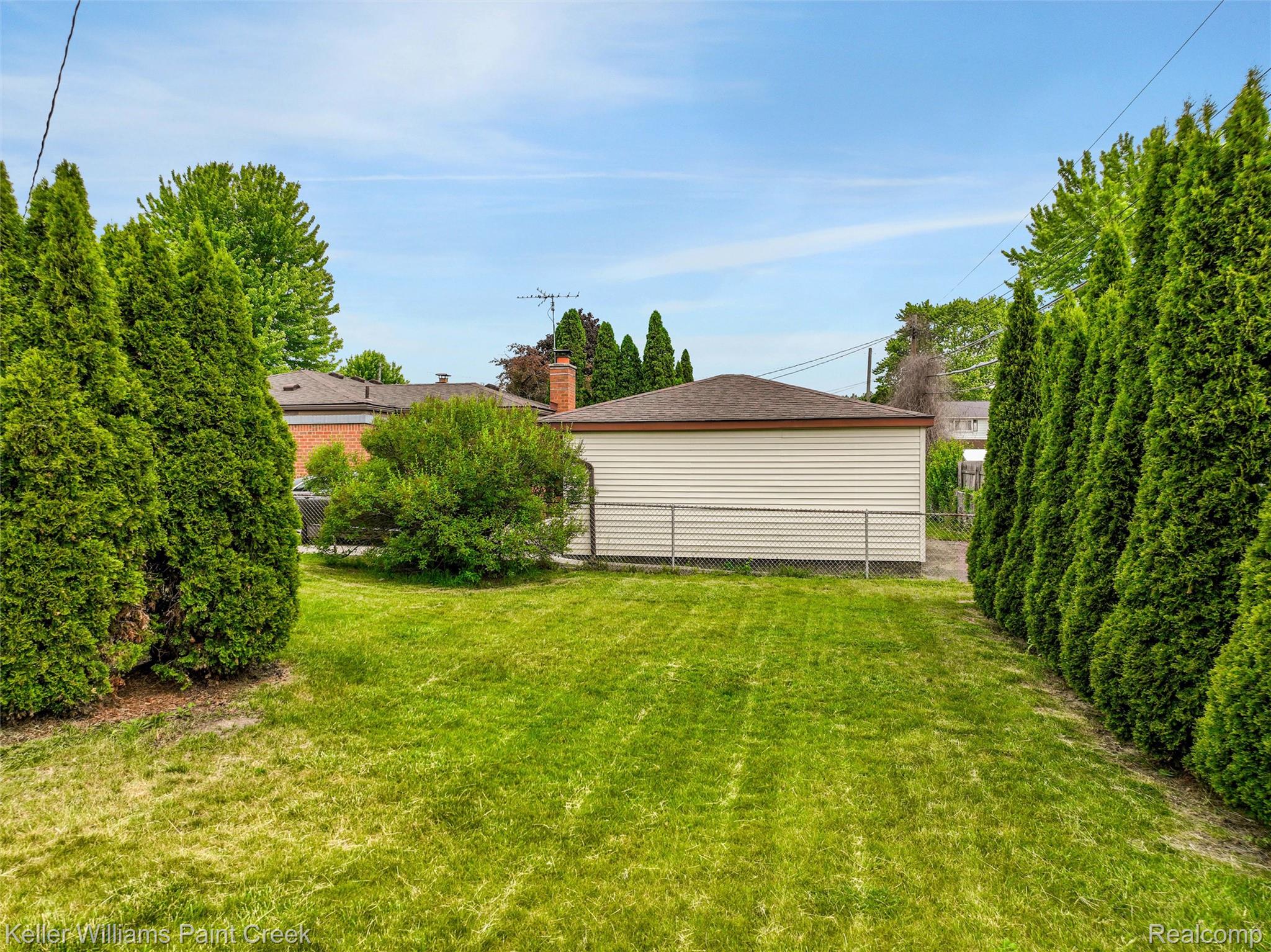 29720 Merrick Warren, MI 48092 - Photo 41 of 50 40-29720 Merrick, Warren 0039.jpg