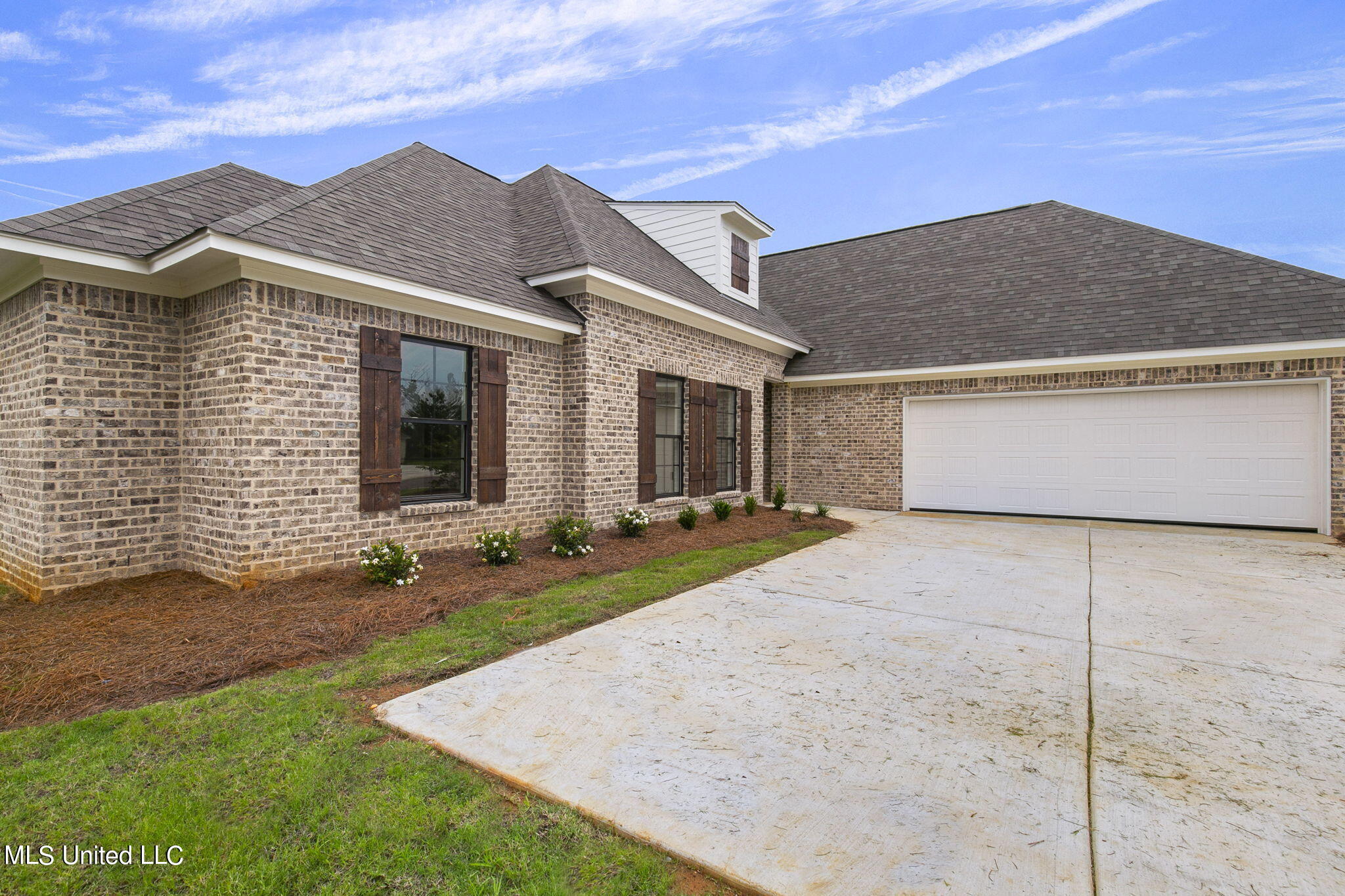 105 Porter Ridge Canton, MS 39046 - Photo 7 of 57 6-web-or-mls-105 Porter Ridge-6