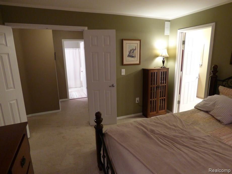 22563 Deerfield Road Novi, MI 48375 - Photo 24 of 44 P1190966.jpg