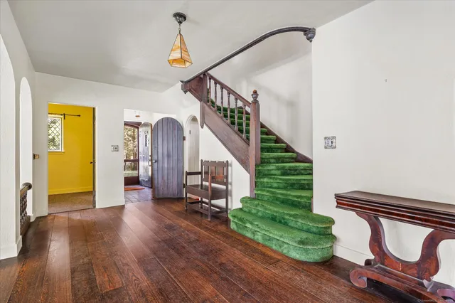 $300,000 | 69 Peckham Lane, Killingly, CT 06239