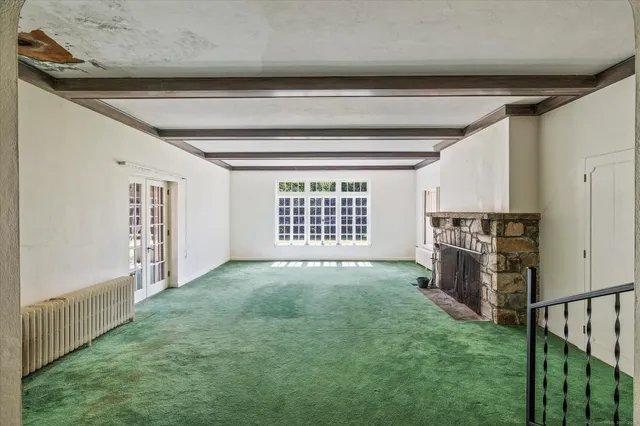 $300,000 | 69 Peckham Lane, Killingly, CT 06239