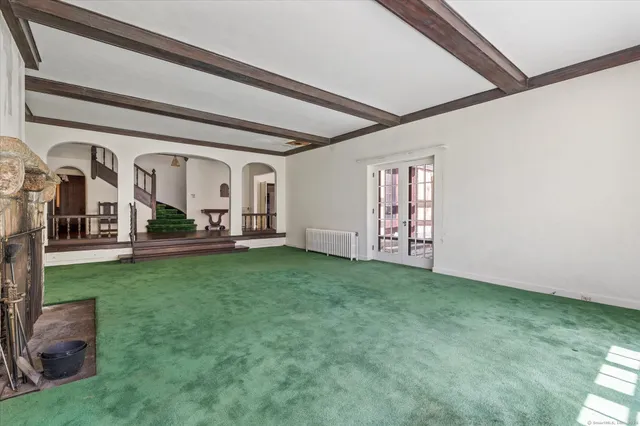 $300,000 | 69 Peckham Lane, Killingly, CT 06239