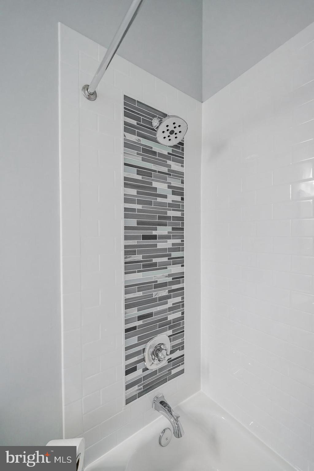 600 Moonglow Road, Unit 303 Odenton, MD 21113 - Photo 19 of 23 Gallery Image 19