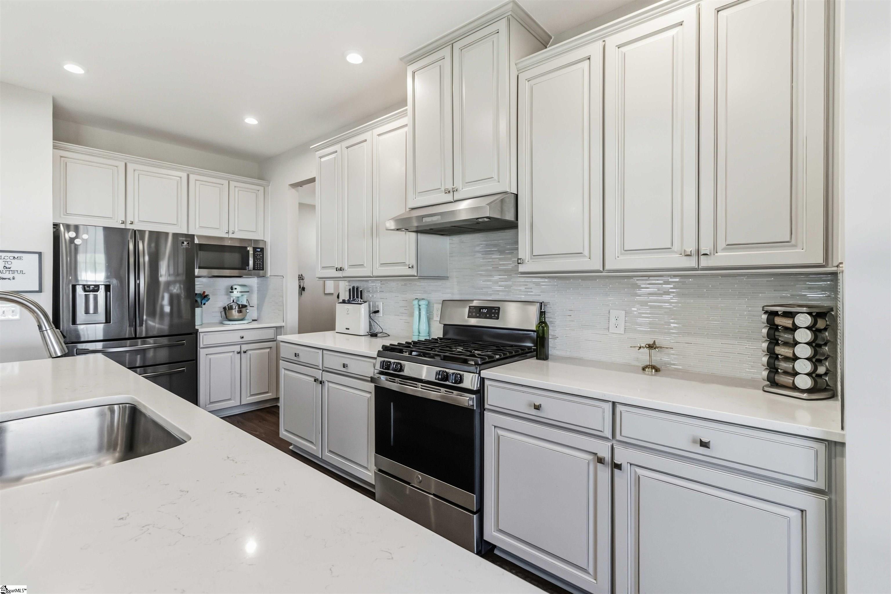 112 Mohegan Way Greenville, SC 29607 - Photo 11 of 34