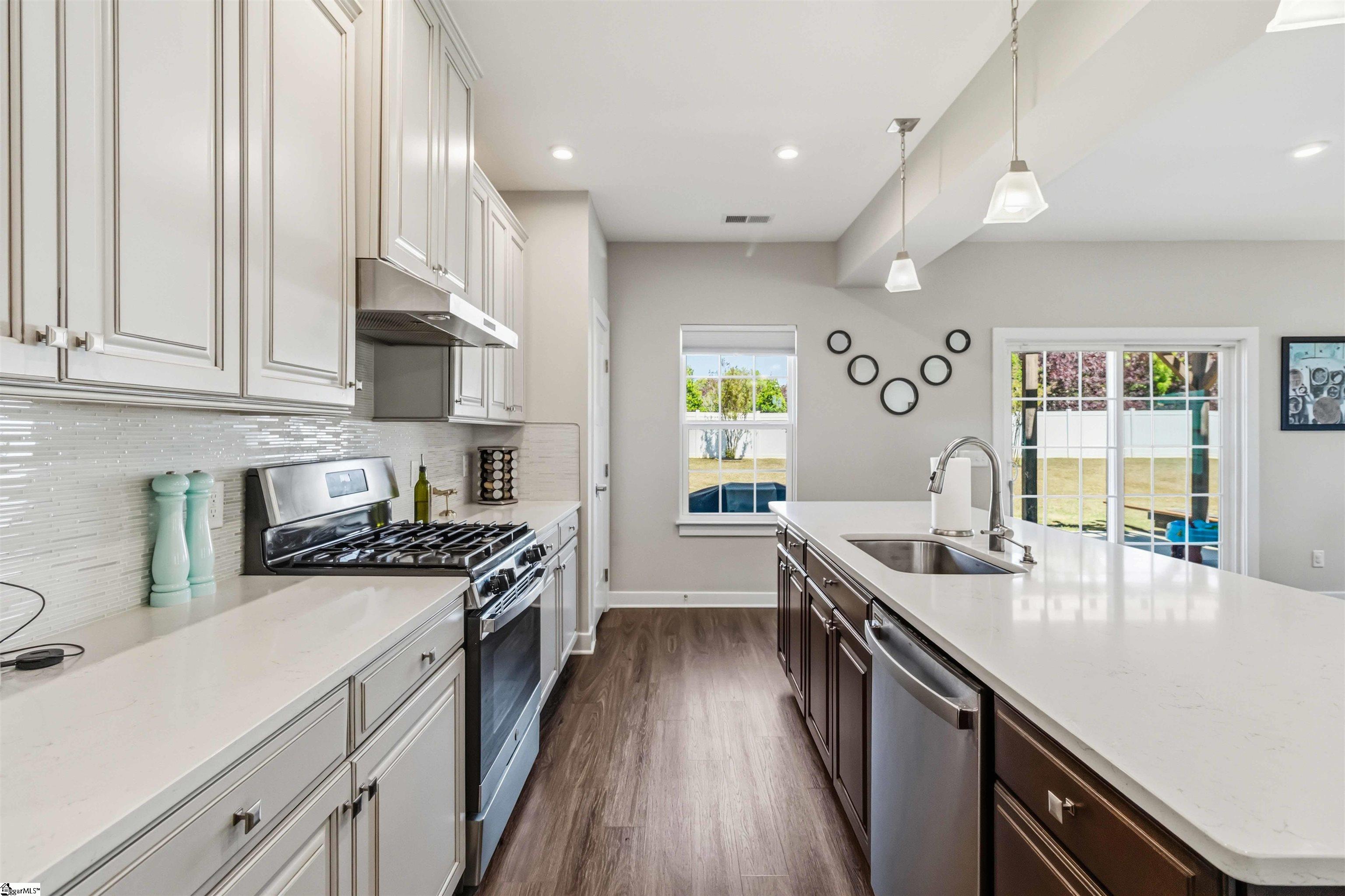 112 Mohegan Way Greenville, SC 29607 - Photo 10 of 34