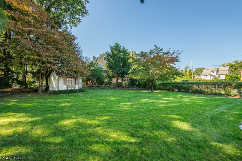 496 Ridgewood Avenue Glen Ridge, NJ 07028 - Photo 45 of 50 Gallery Image 45