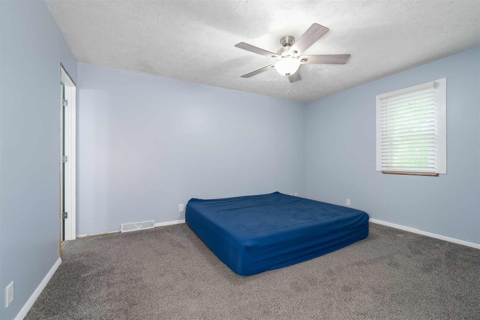 1206 Liberty Road Normal, IL 61761 - Photo 9 of 31 Gallery Image 9