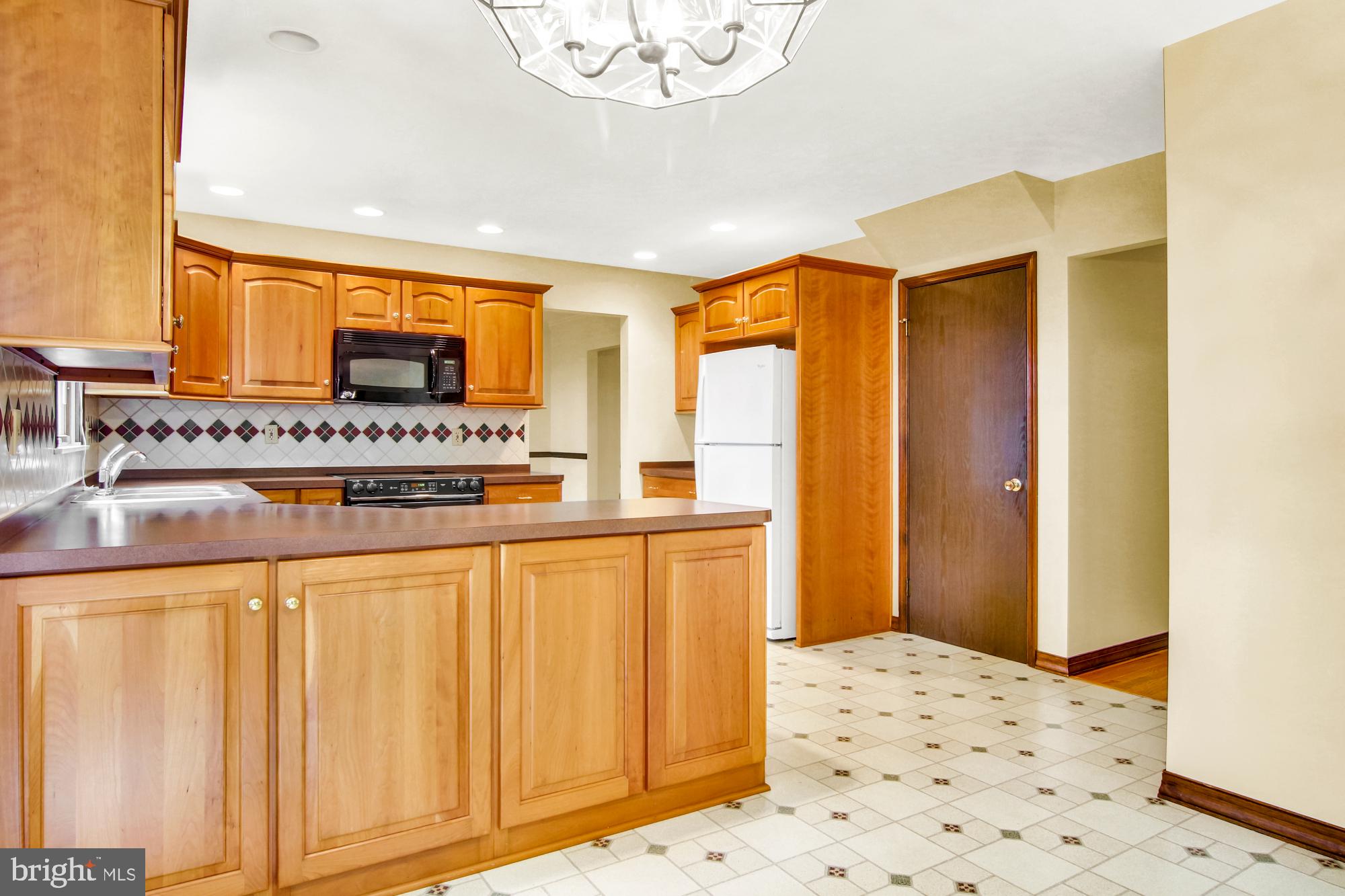 903 Ebenezer Road Middletown, PA 17057 - Photo 12 of 32 Gallery Image 12