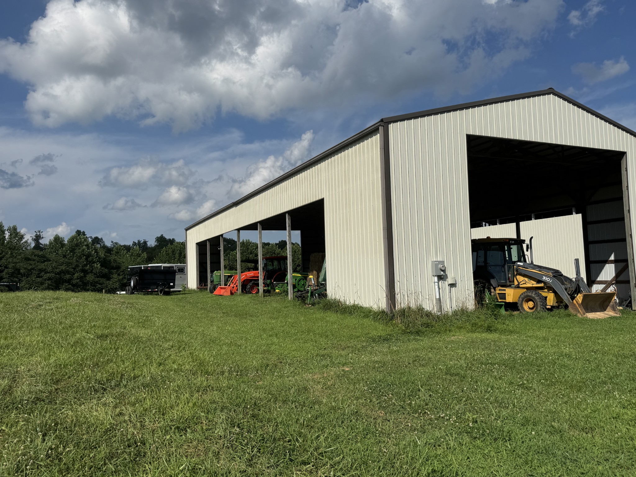 5370 Galen Road Lafayette, TN 37083 - Photo 32 of 48 a view of a house with backyard