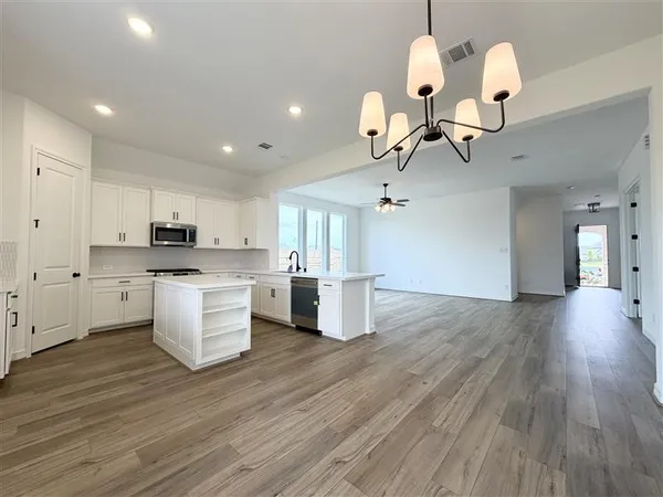 $349,990 | 17611 Lavendar Blossom Lane, Hockley, TX 77447