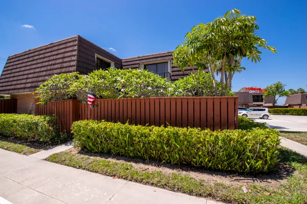 $4,700 | 1913 19th Court, Jupiter, FL 33477