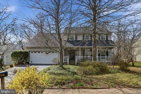 $675,000 | 206 Cardinal Glen Circle, Sterling, VA 20164