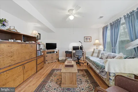 $675,000 | 206 Cardinal Glen Circle, Sterling, VA 20164