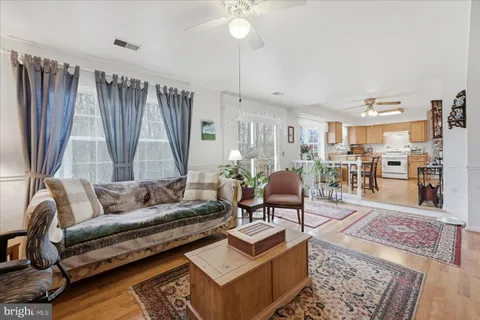 $675,000 | 206 Cardinal Glen Circle, Sterling, VA 20164