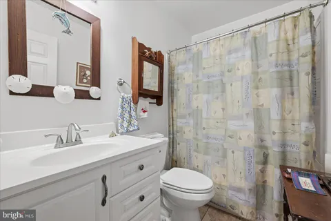 $675,000 | 206 Cardinal Glen Circle, Sterling, VA 20164