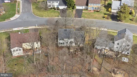 $675,000 | 206 Cardinal Glen Circle, Sterling, VA 20164
