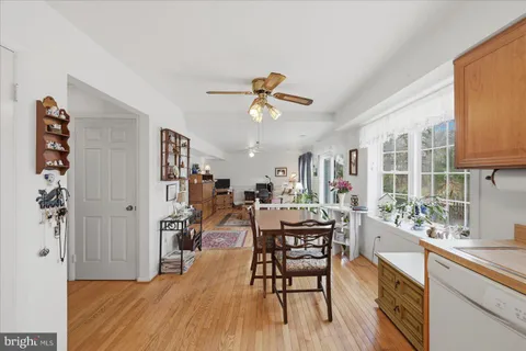 $675,000 | 206 Cardinal Glen Circle, Sterling, VA 20164