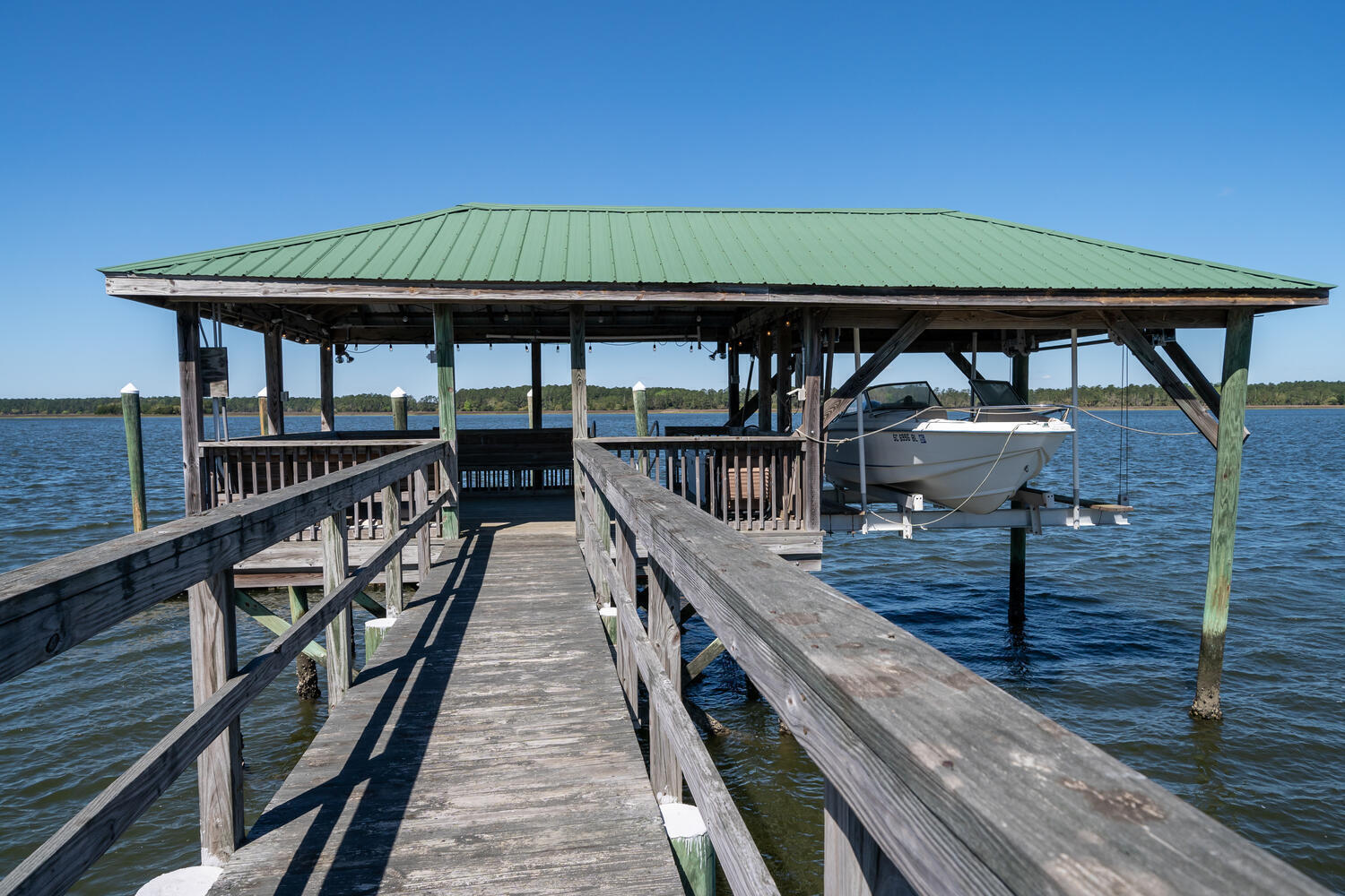 2491 River Bluff Lane Mount Pleasant, SC 29466 - Photo 12 of 40 20220411143449481587000000-o