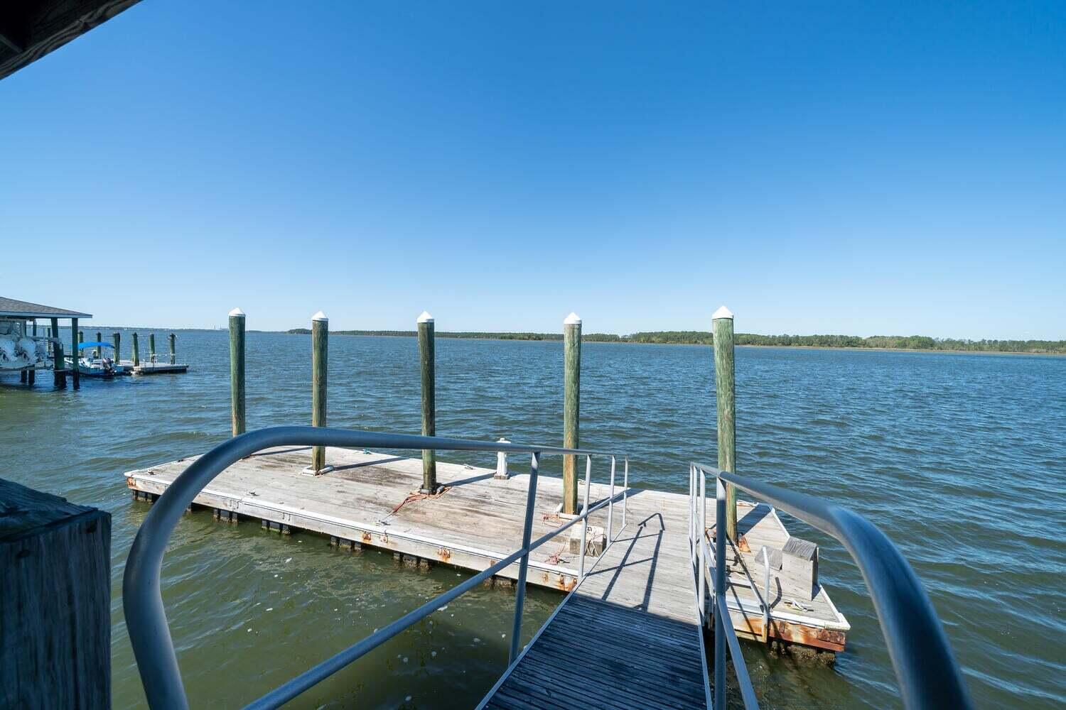 2491 River Bluff Lane Mount Pleasant, SC 29466 - Photo 13 of 40 20220411143448304617000000-o