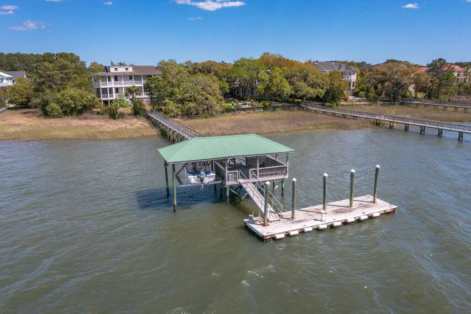 2491 River Bluff Lane Mount Pleasant, SC 29466 - Photo 14 of 40 20220411143834454977000000-o