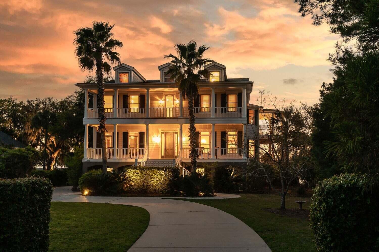 2491 River Bluff Lane Mount Pleasant, SC 29466 - Photo 2 of 40 20220412212239037081000000-o