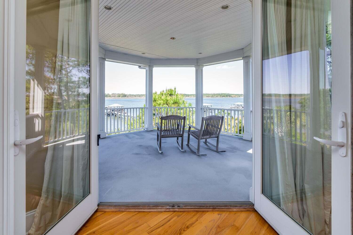 2491 River Bluff Lane Mount Pleasant, SC 29466 - Photo 29 of 40 20220411143013475549000000-o