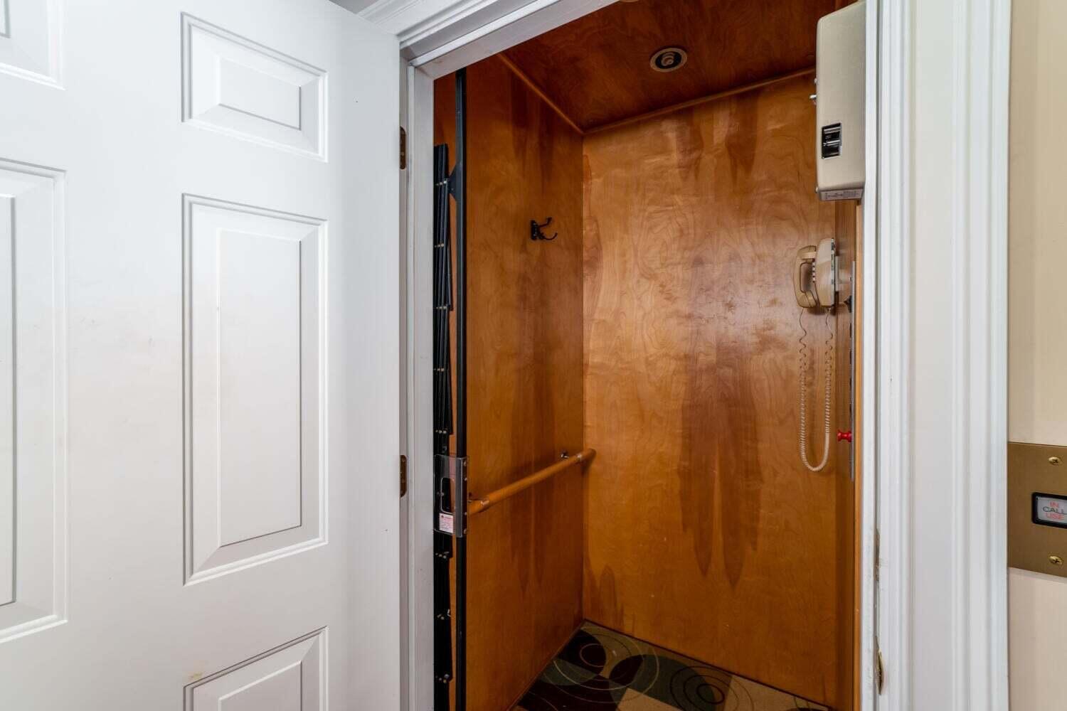 2491 River Bluff Lane Mount Pleasant, SC 29466 - Photo 33 of 40 20220411143650201695000000-o