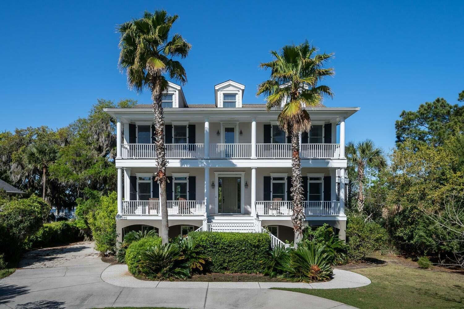 2491 River Bluff Lane Mount Pleasant, SC 29466 - Photo 5 of 40 20220411142209292976000000-o