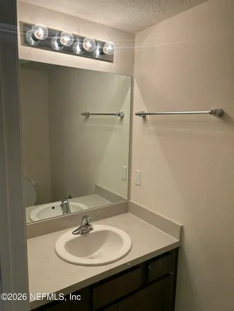 $1,785 | 911 Capitol Parkway, Jacksonville, FL 32218