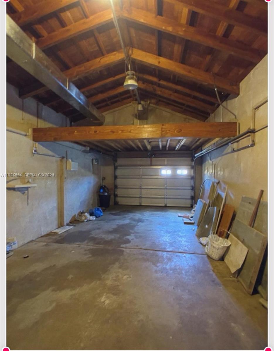 630 Northeast 165th Street Miami, FL 33162 - Photo 14 of 36 a view of walk in room