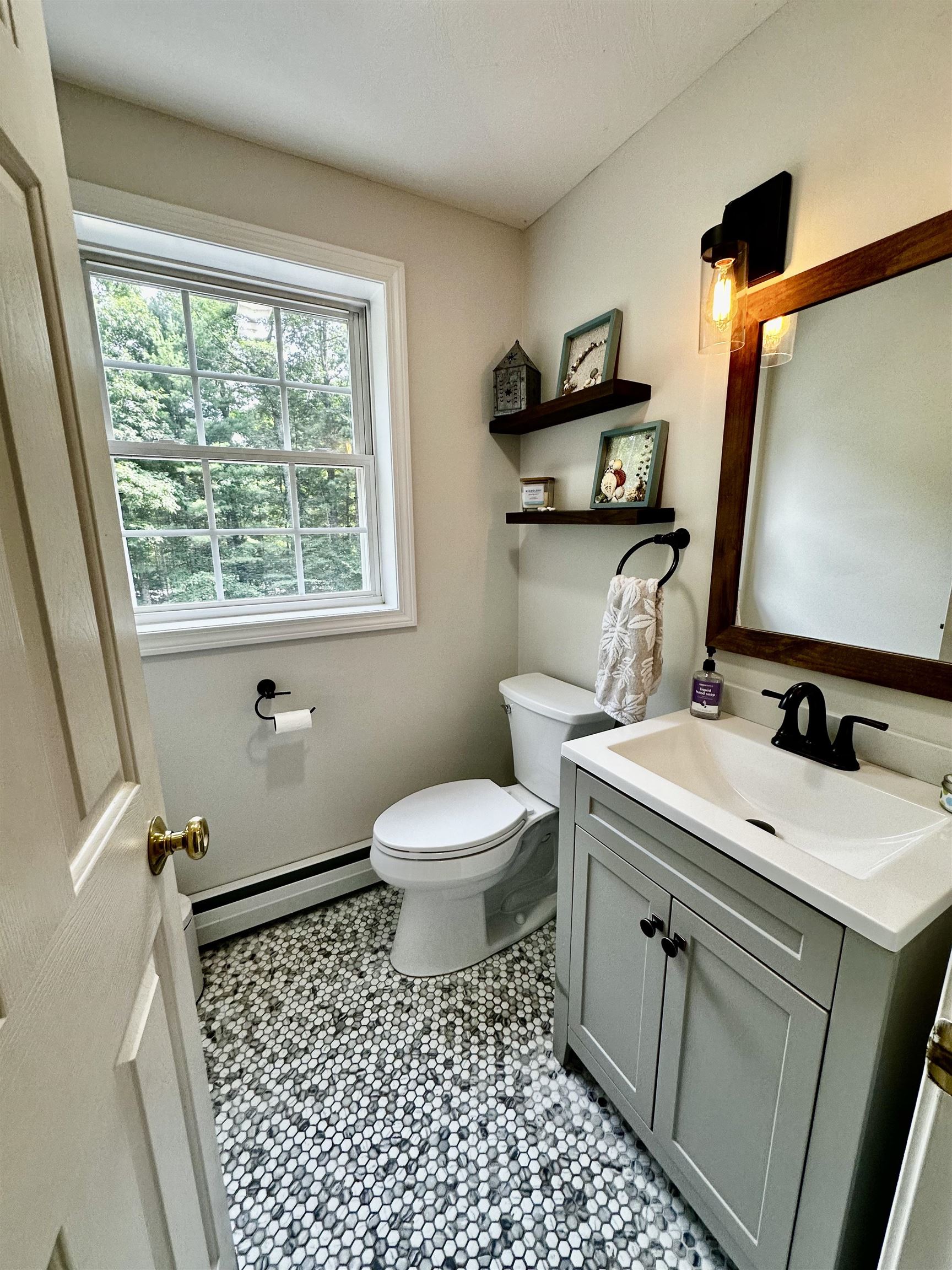 15 Hills Road Hooksett, NH 03106 - Photo 21 of 51 Gallery Image 21