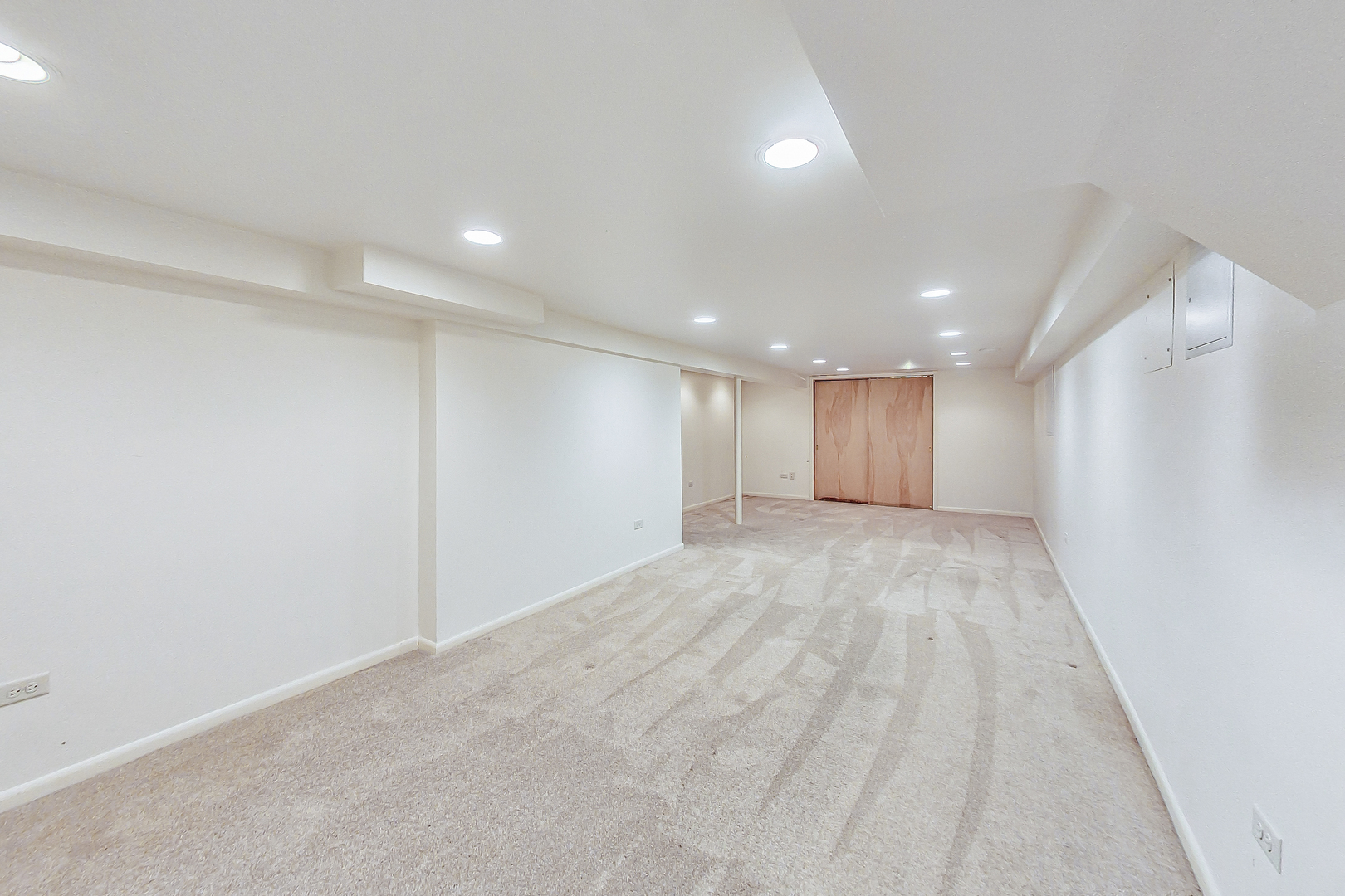 2101 Walnut Street Park Ridge, IL 60068 - Photo 27 of 37 a view of an empty room
