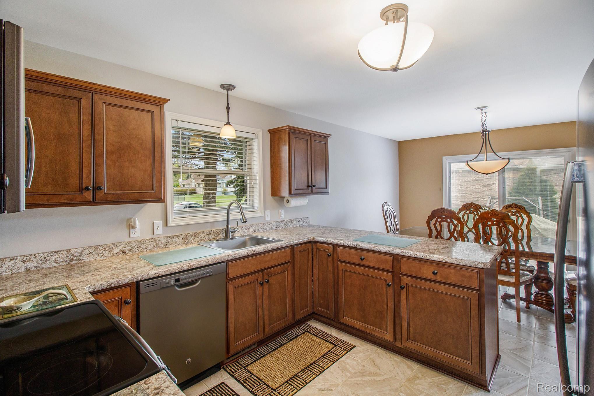 51600 Baker Road New Baltimore, MI 48047 - Photo 10 of 31 0N2A7779.jpg