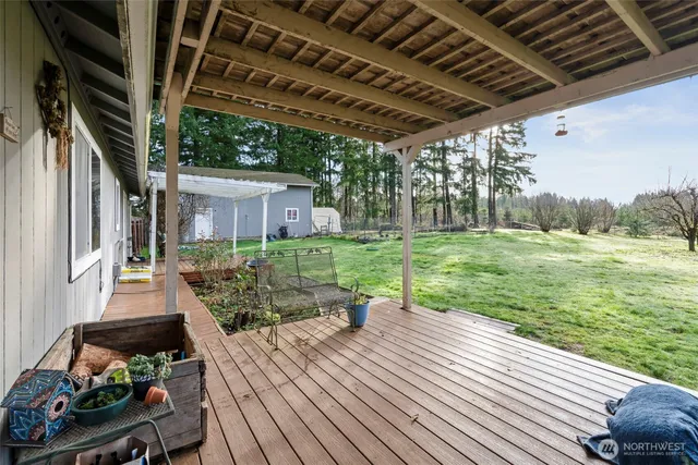 a view of a backyard with garden