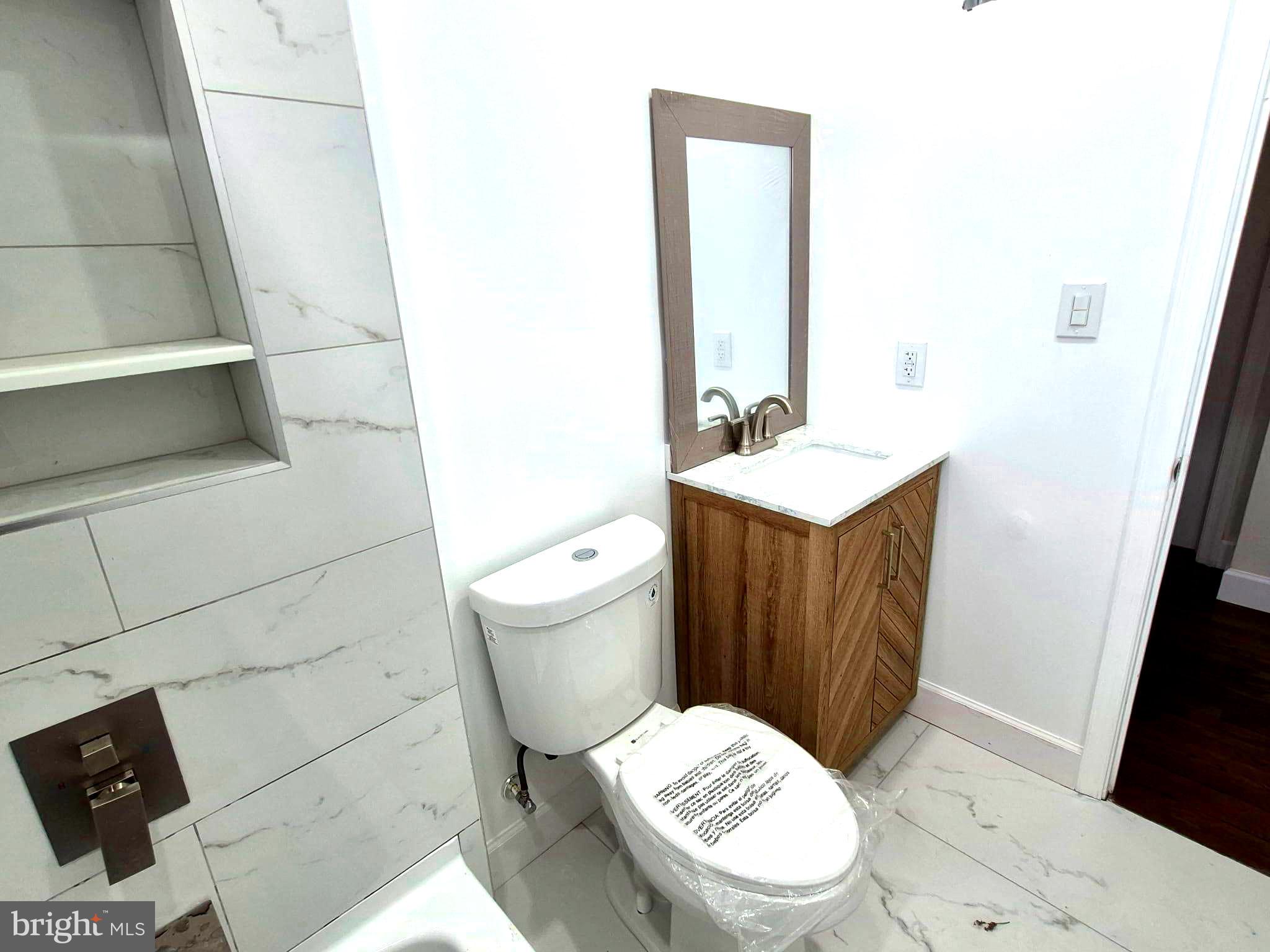 2206 Brinkley Road Fort Washington, MD 20744 - Photo 11 of 12 FULL BATHROOM