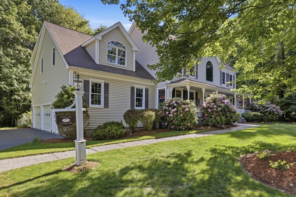 3 Stable Way Medway, MA 02053 - Photo 2 of 36