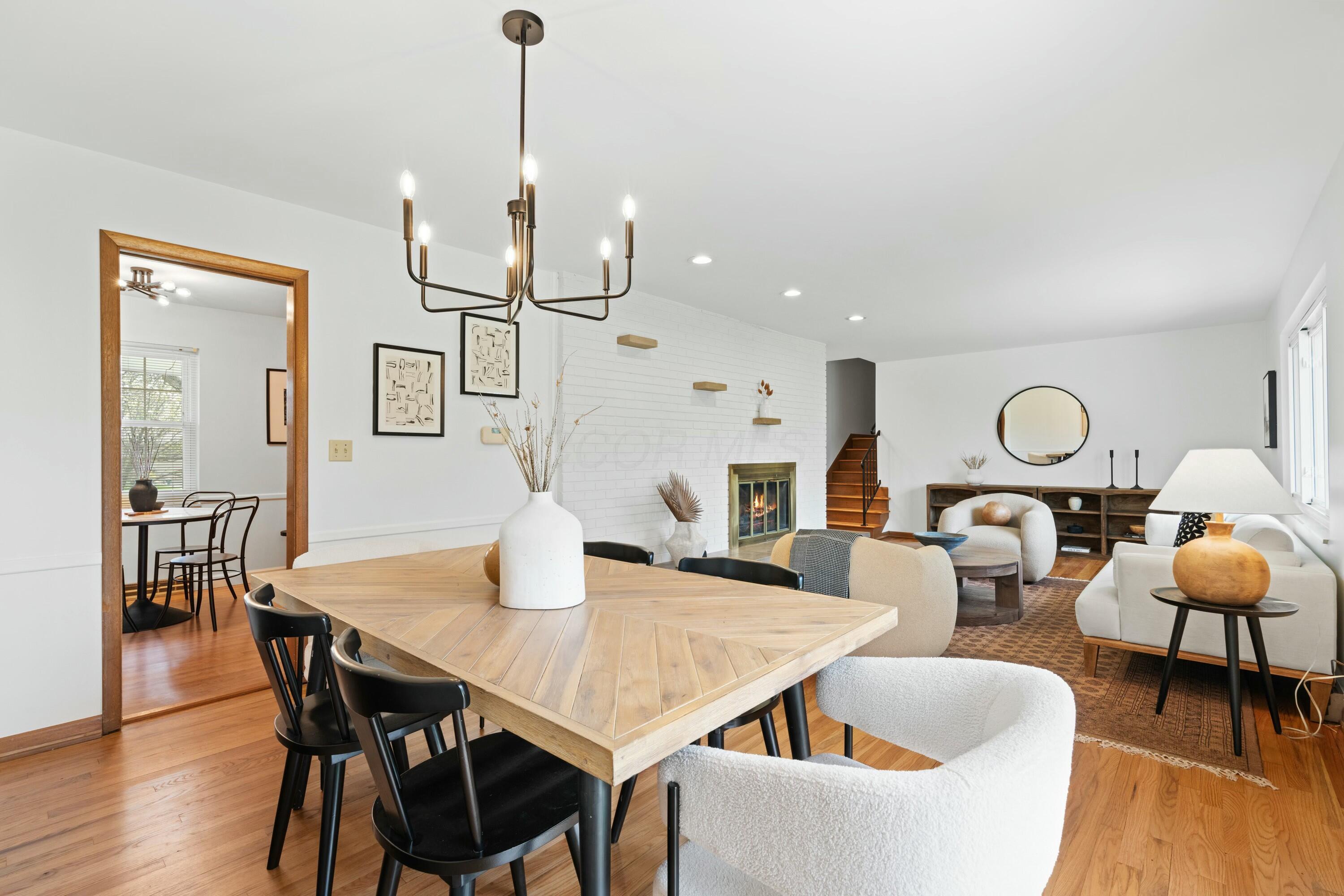 2500 Lytham Road Upper Arlington, OH 43220 - Photo 15 of 69 Dining Room