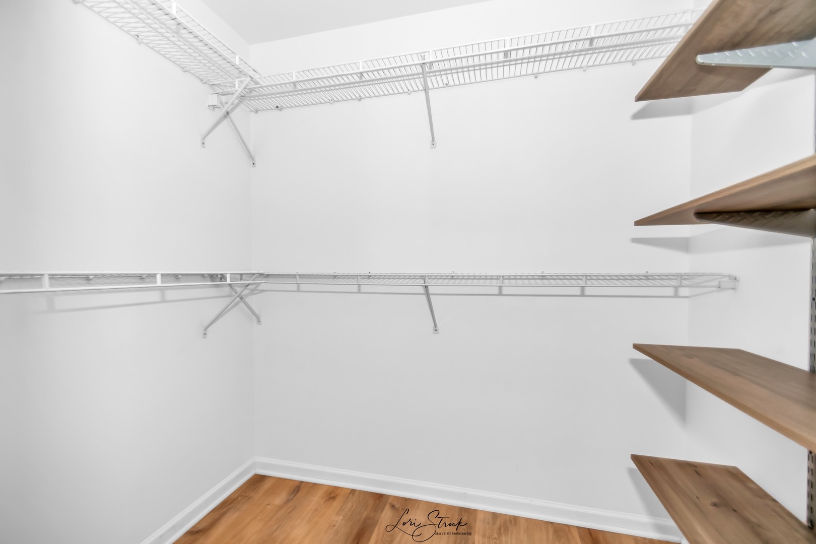 2844 Weld Road Elgin, IL 60124 - Photo 37 of 43 a view of a room