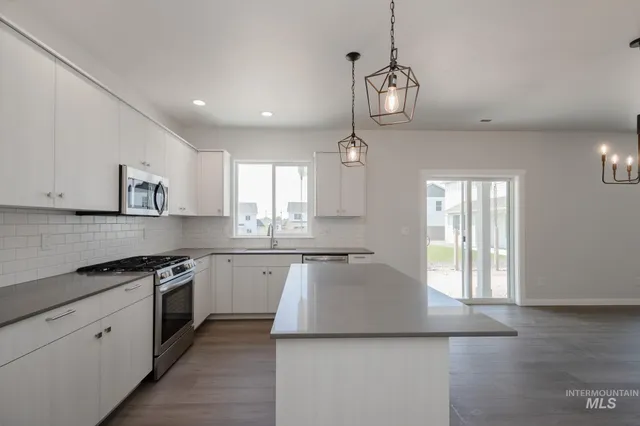 $634,990 | 6447 South Sunfish Way, Boise, ID 83709