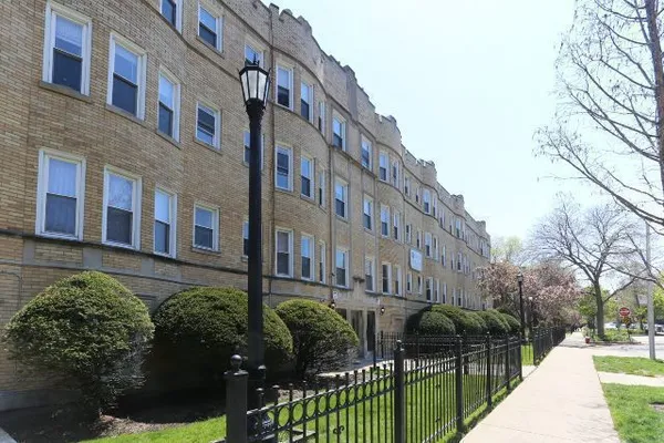$1,895 | 4505 North Malden Street, Unit 2B, Chicago, IL 60640