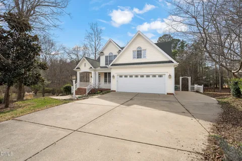 $609,990 | 2300 Forestbluff Drive, Fuquay-Varina, NC 27526