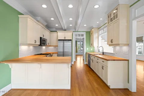 $609,990 | 2300 Forestbluff Drive, Fuquay-Varina, NC 27526