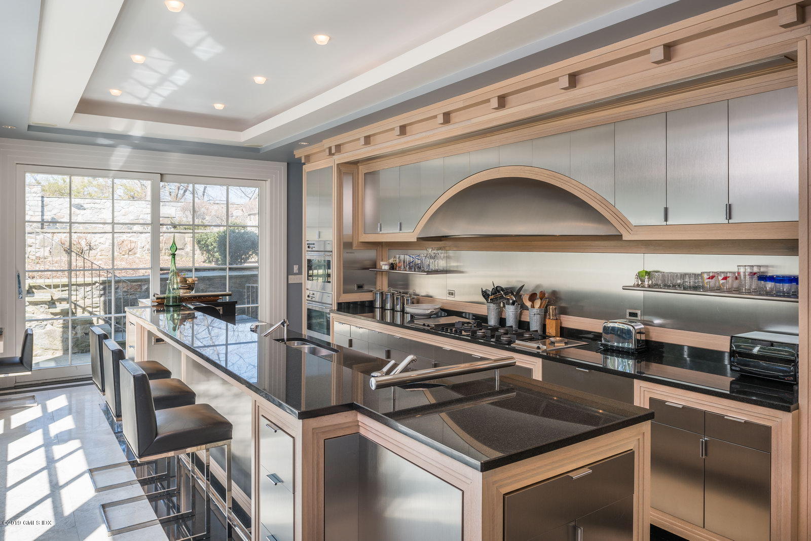 18 Chimney Corner Lane Greenwich, CT 06830 - Photo 16 of 33 Gourmet Kitchen
