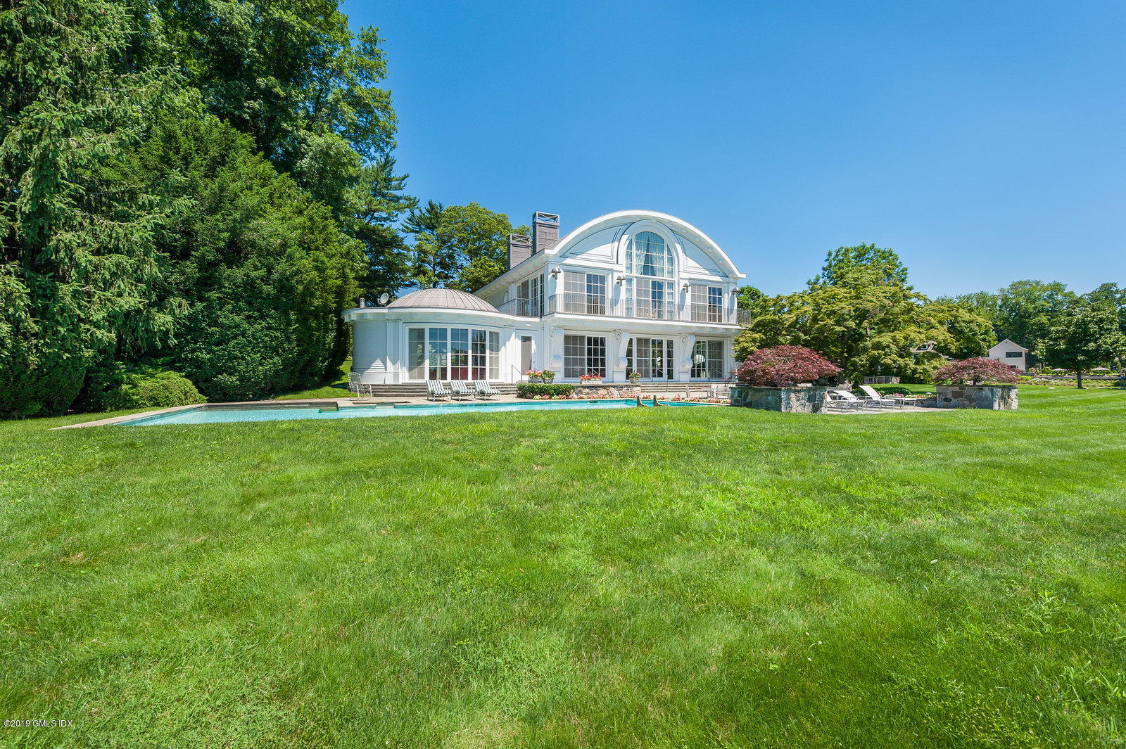 18 Chimney Corner Lane Greenwich, CT 06830 - Photo 23 of 33 Level Lawns
