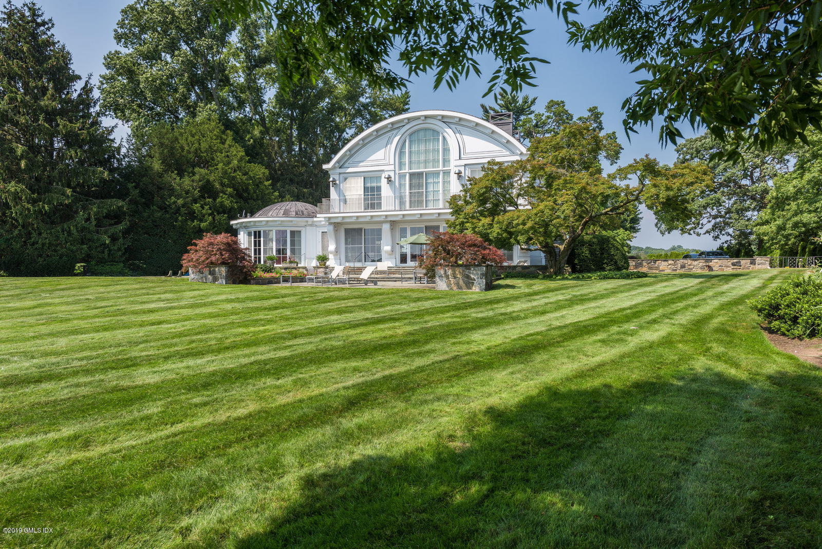 18 Chimney Corner Lane Greenwich, CT 06830 - Photo 6 of 33 Level Lawns