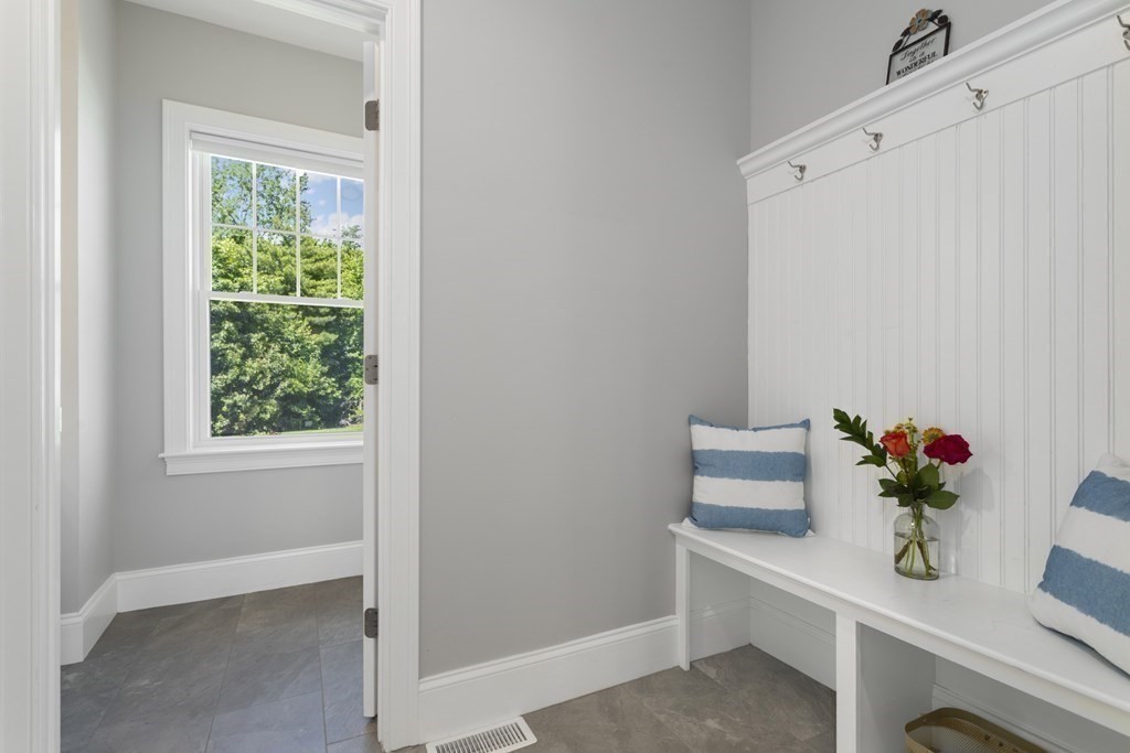 9 Winning Farm Road, Unit 9 Woburn, MA 01801 - Photo 11 of 29