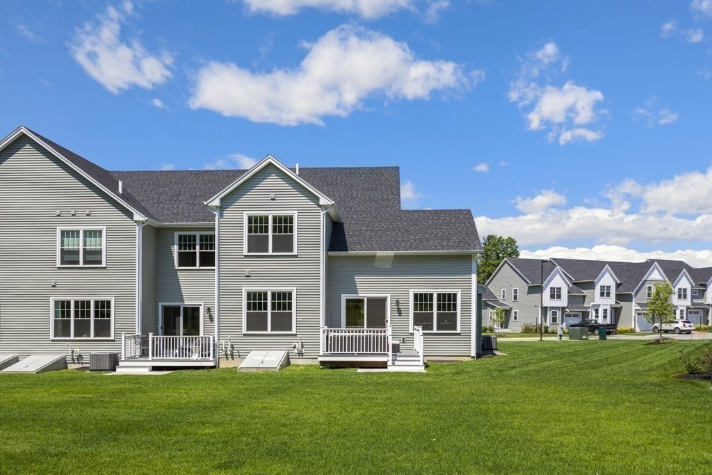 9 Winning Farm Road, Unit 9 Woburn, MA 01801 - Photo 28 of 29