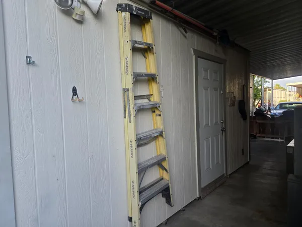 $105,500 | 3833 Surfside Drive, Modesto, CA 95355