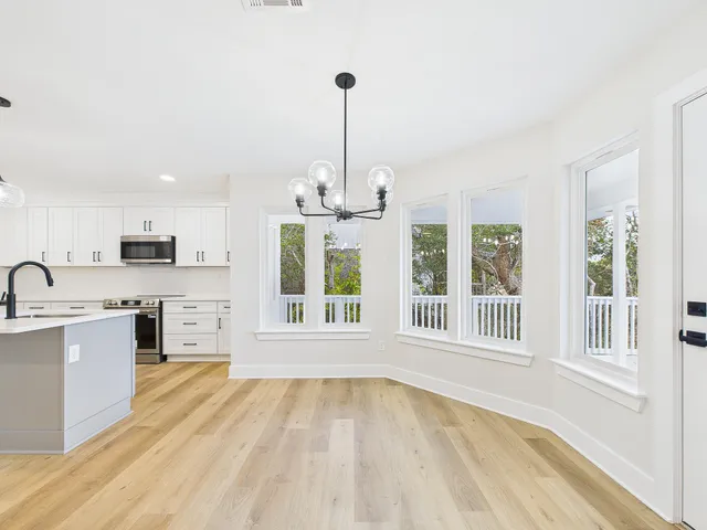 $624,900 | 211 Dominica Circle East, Niceville, FL 32578